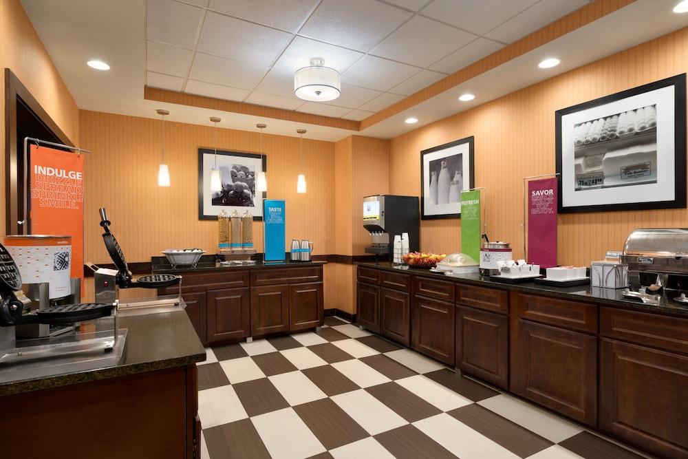 Irondale Hampton Inn & Suites Birmingham Airport Area מראה חיצוני תמונה