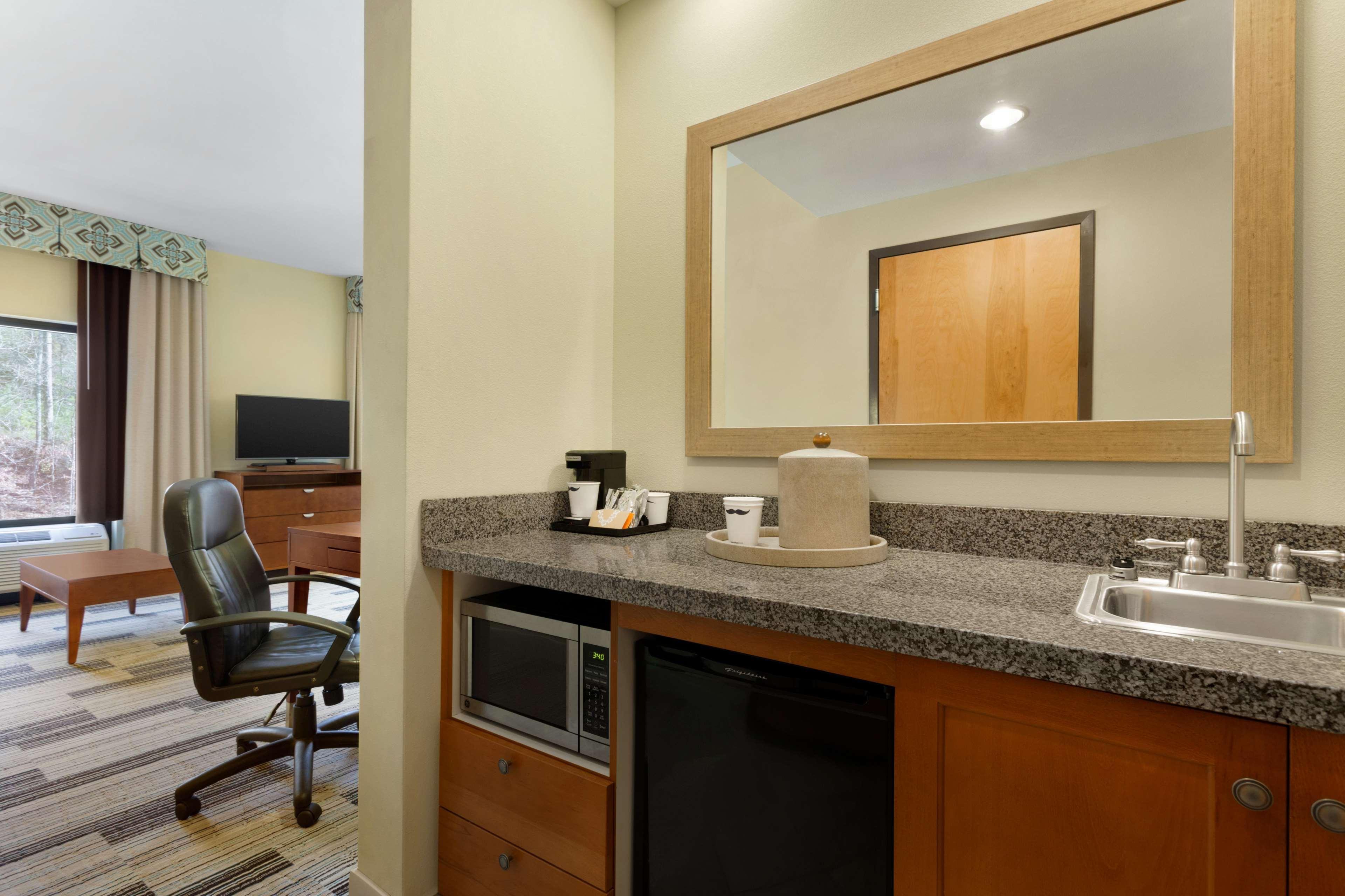 Irondale Hampton Inn & Suites Birmingham Airport Area מראה חיצוני תמונה
