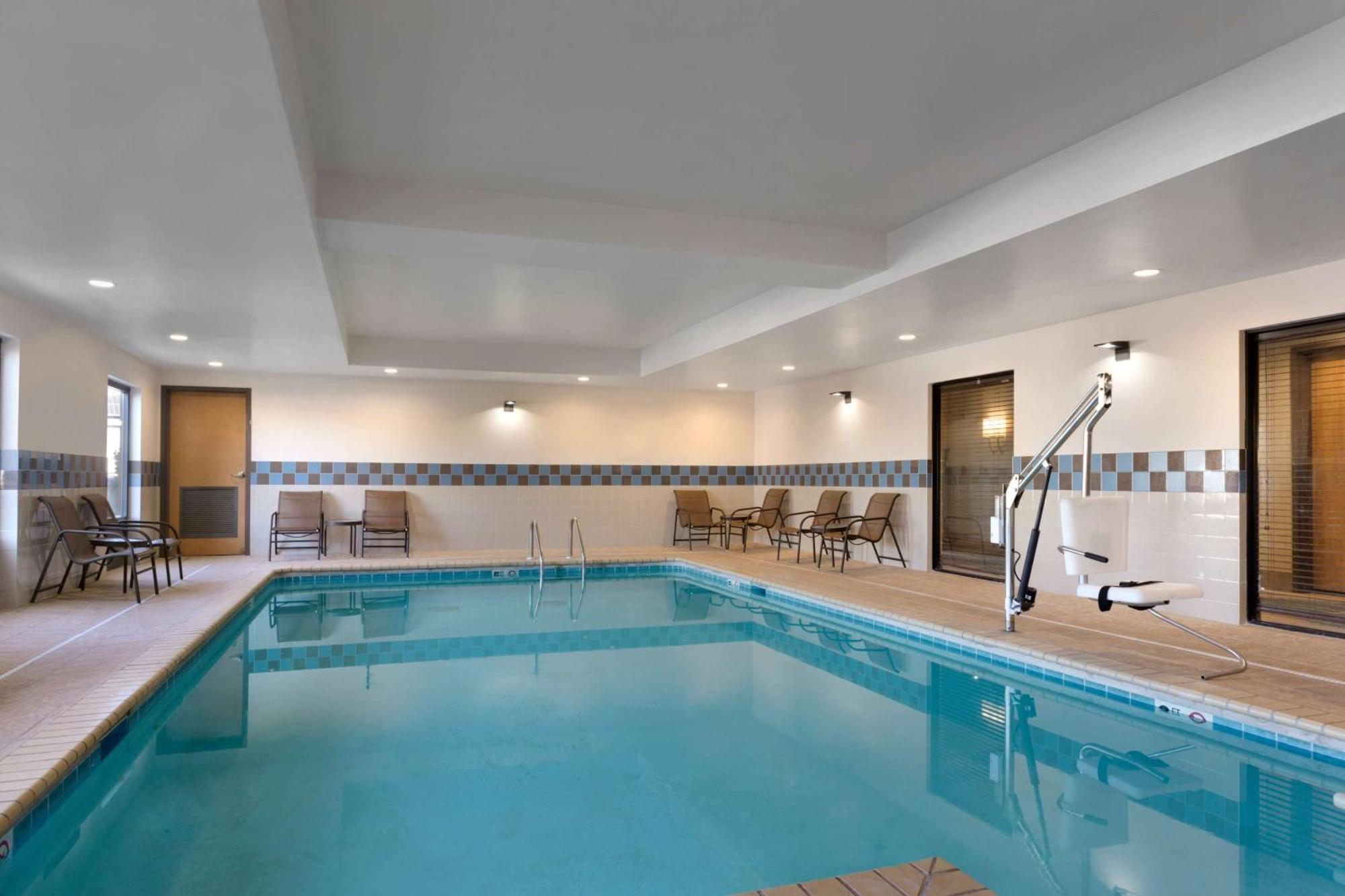 Irondale Hampton Inn & Suites Birmingham Airport Area מראה חיצוני תמונה