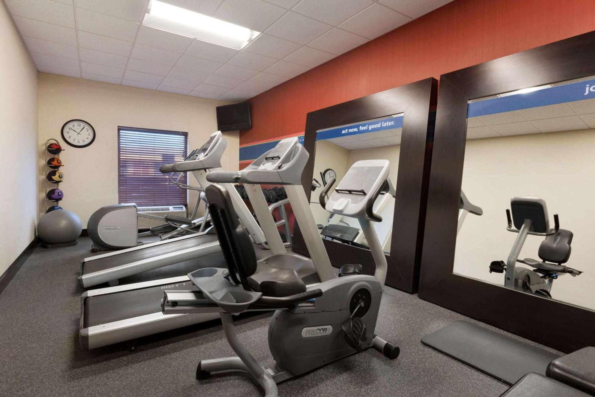 Irondale Hampton Inn & Suites Birmingham Airport Area מראה חיצוני תמונה