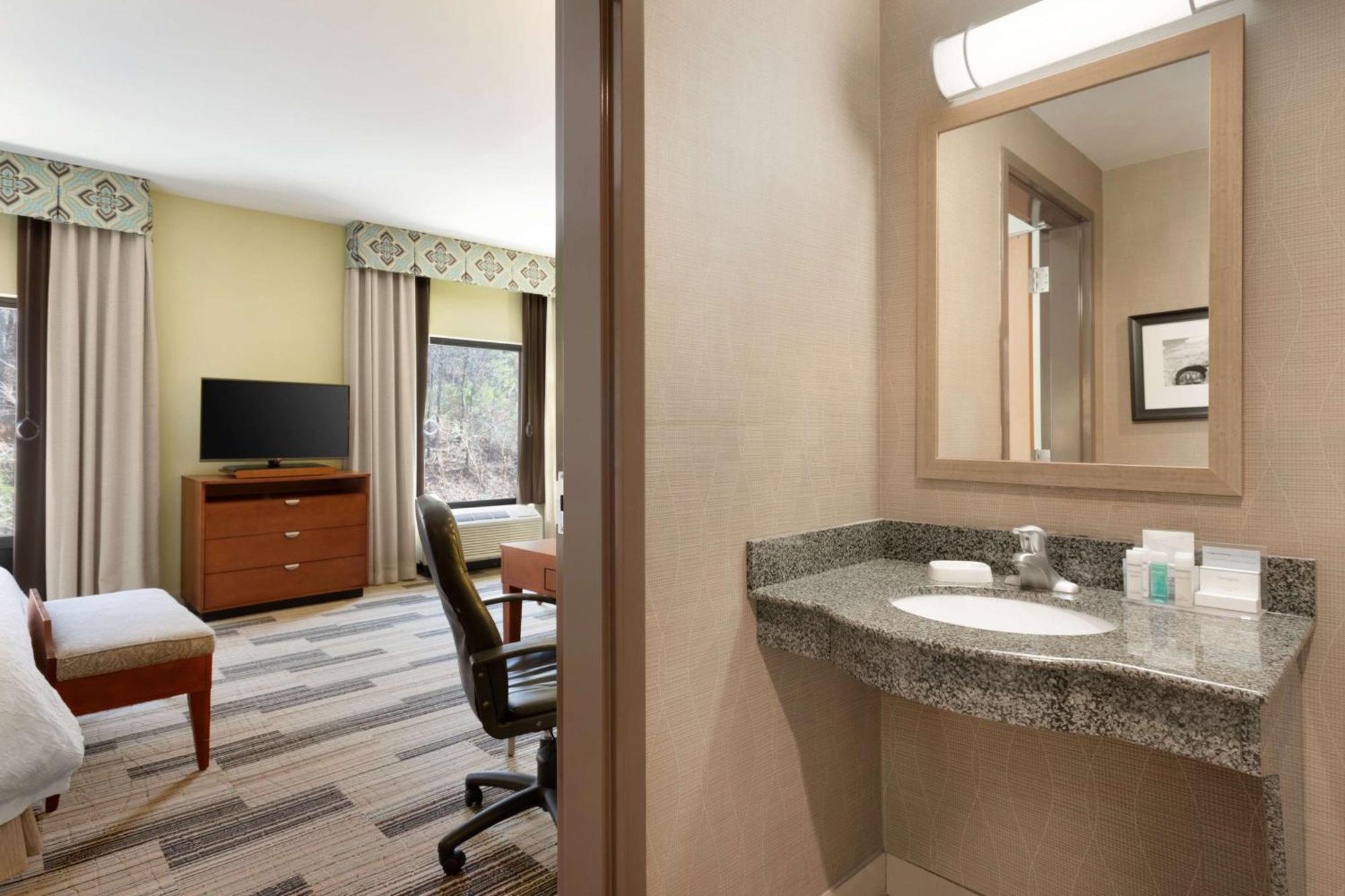 Irondale Hampton Inn & Suites Birmingham Airport Area מראה חיצוני תמונה