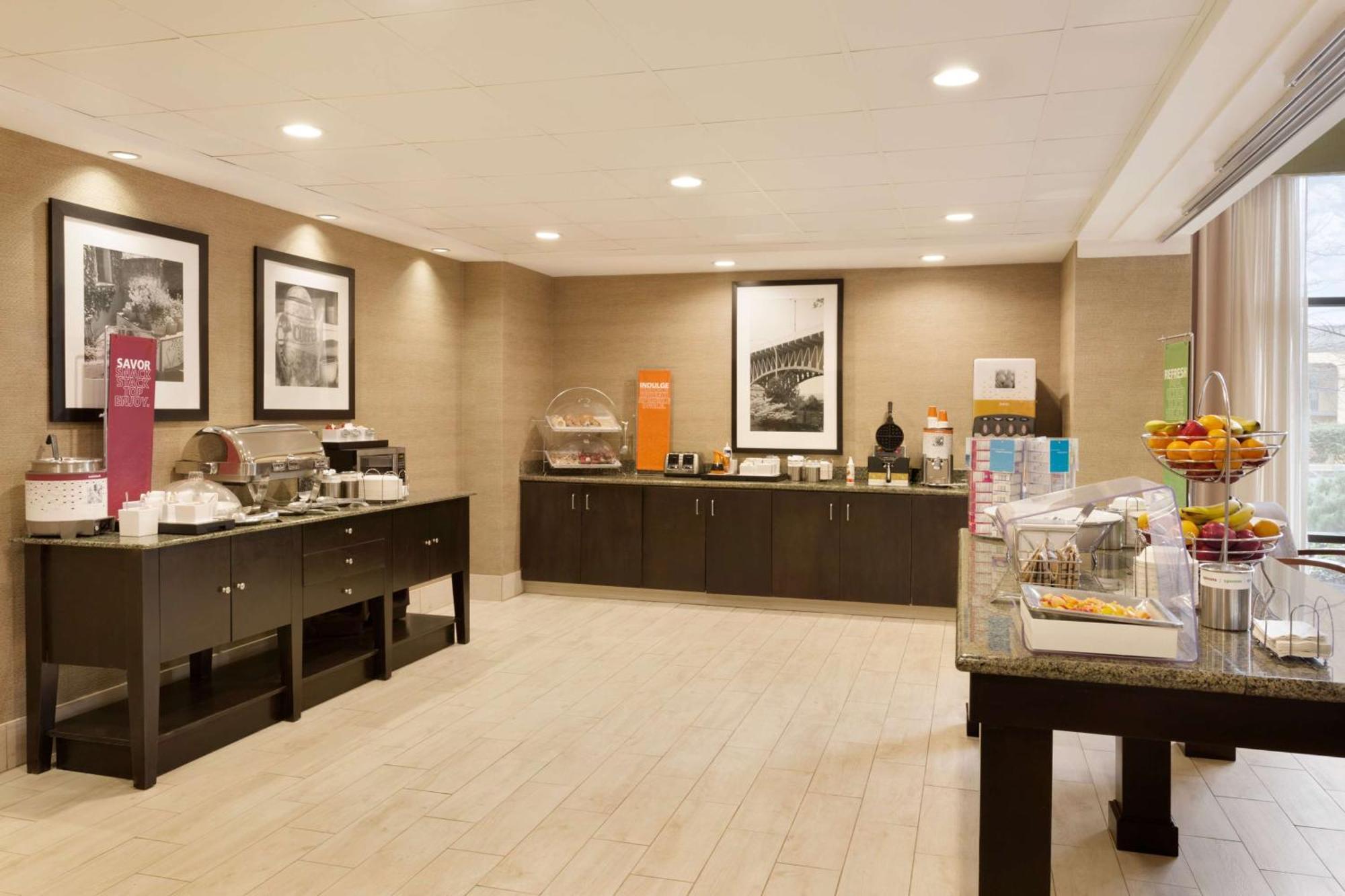 Irondale Hampton Inn & Suites Birmingham Airport Area מראה חיצוני תמונה