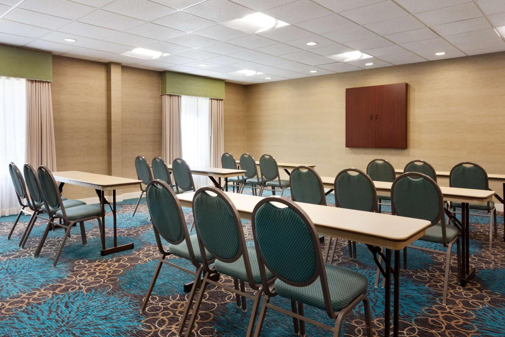 Irondale Hampton Inn & Suites Birmingham Airport Area מראה חיצוני תמונה